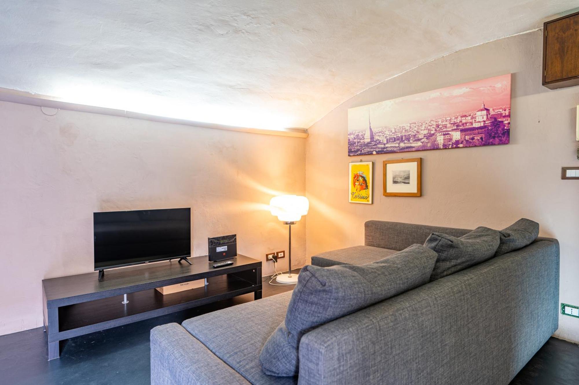 Loft Verga, Cuore E Stile In Centro A Torino Zewnętrze zdjęcie