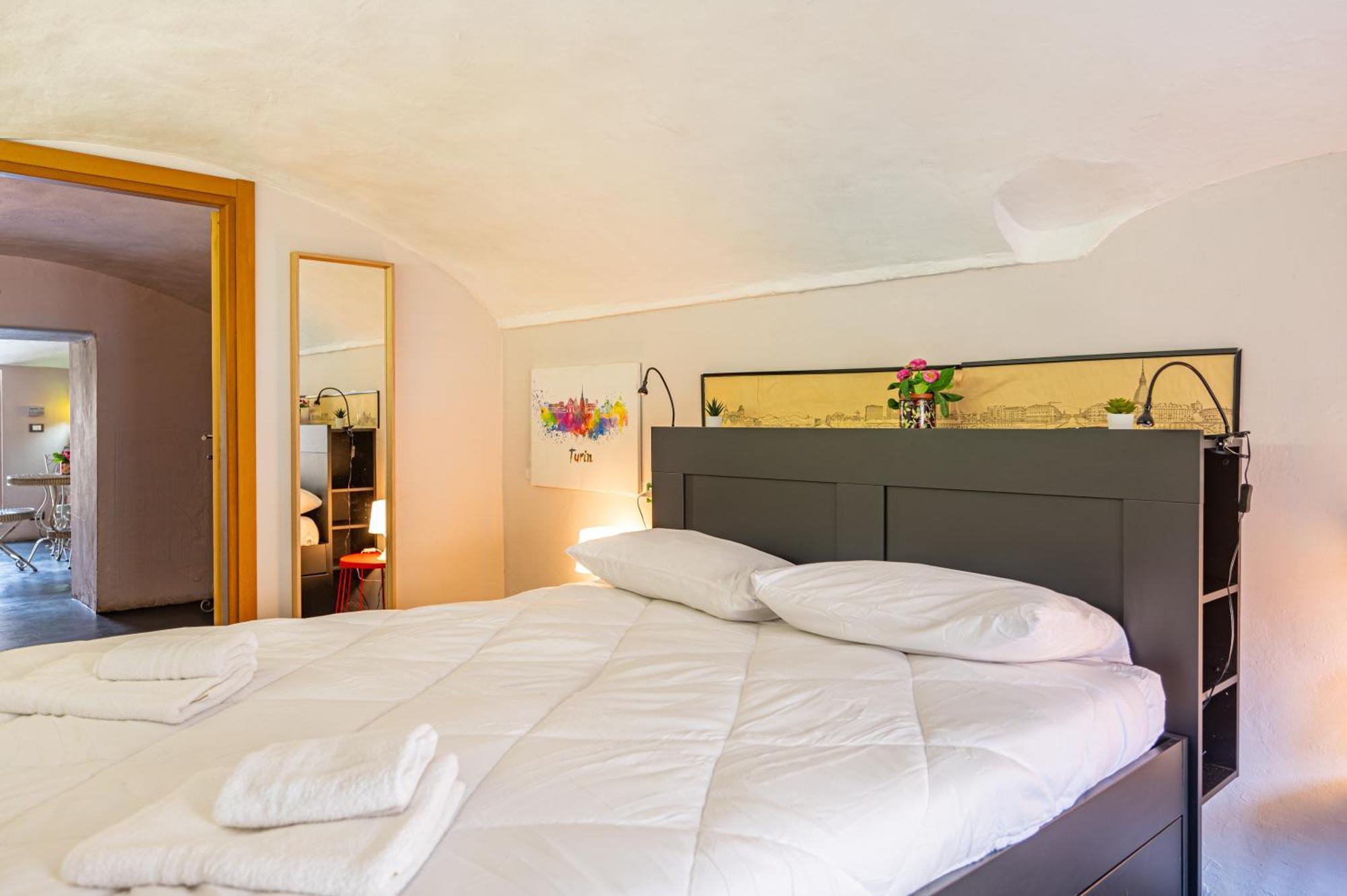 Loft Verga, Cuore E Stile In Centro A Torino Zewnętrze zdjęcie